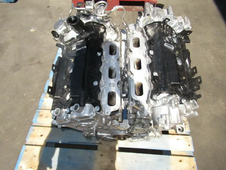 2015-2017 INFINITI Q60 Q50 3.0T VR30DDTT TWIN TURBO ENGINE MOTOR VR30DDTT AWD product image