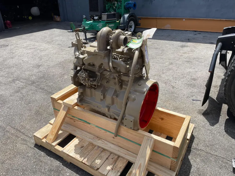 NEW 2009 JOHN DEERE 4039T ENGINE product image
