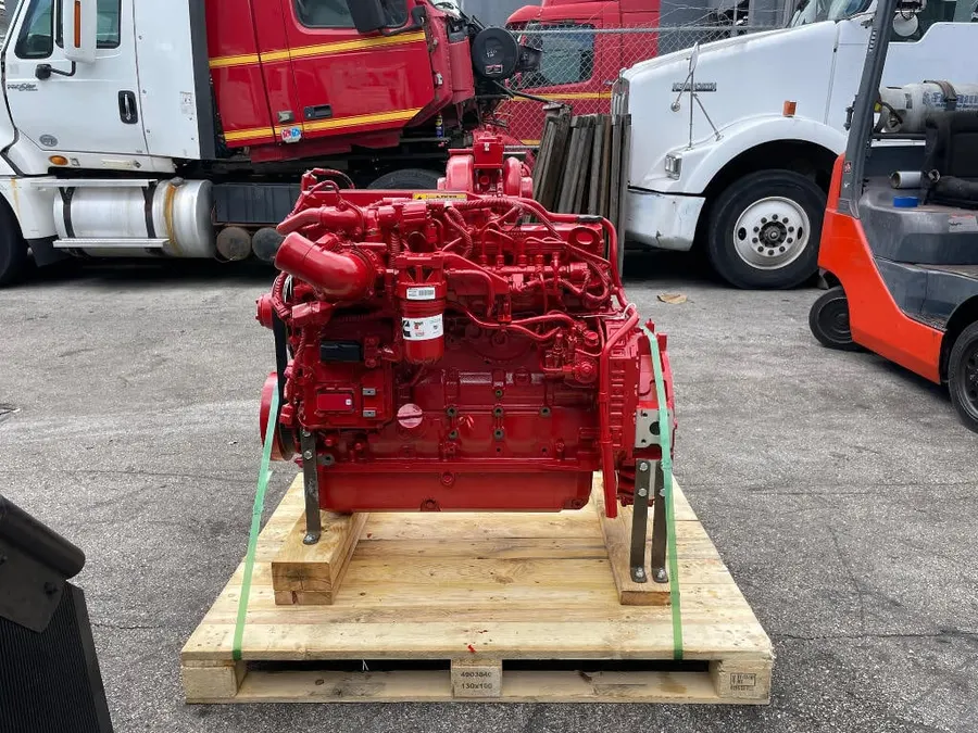 NEW 2015 CUMMINS QSB 6.7 ENGINE product image
