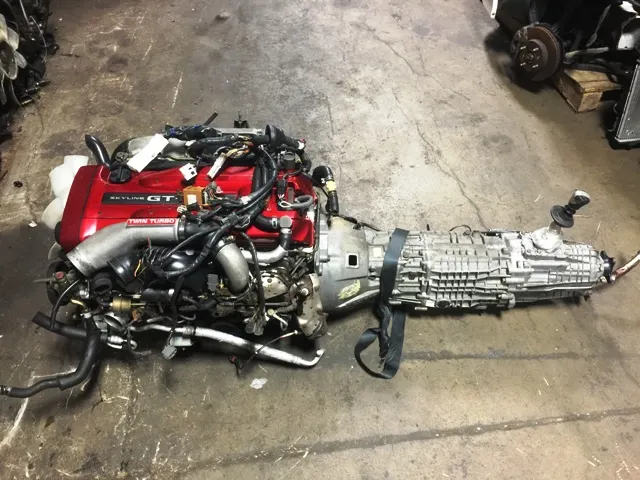 NISSAN SKYLINE GTR R34 RB26DETT MOTOR AND 6 SPEED GETRAG MT TRANSMISSION product image