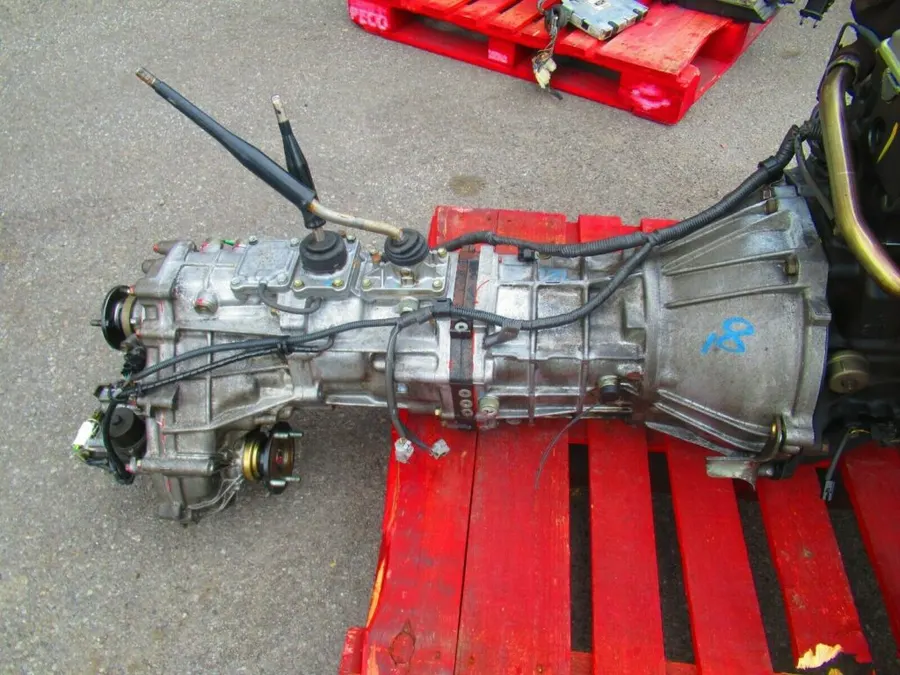 TOYOTA TACOMA HILUX SURF 2.4L DIESEL 2L-TE 2L 4X4 GETRIEBE product image