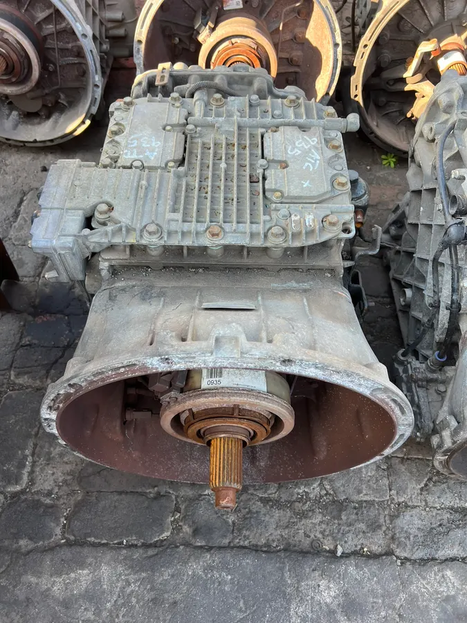 VOLVO AT2412C GEARBOX product image