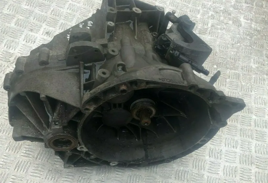 VOLVO S40 2004-2010 8G9R7002PF GETRIEBE 2.0 product image