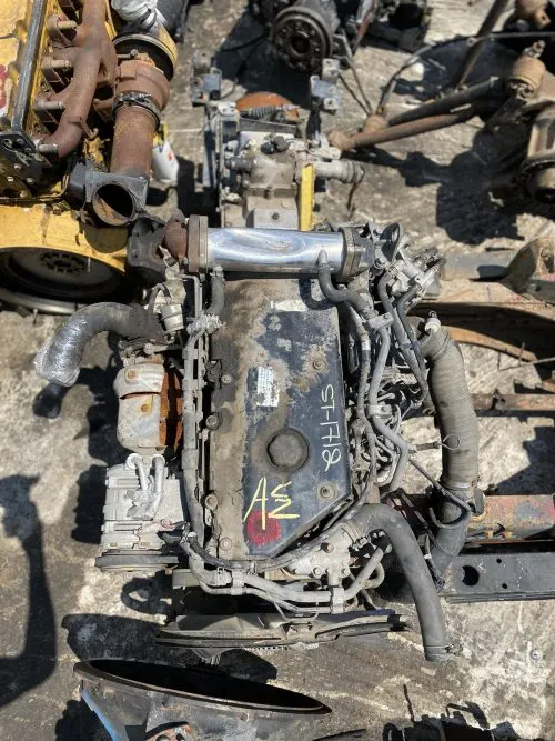 ISUZU 4HK1 ENGINE AND GEARBOX product image