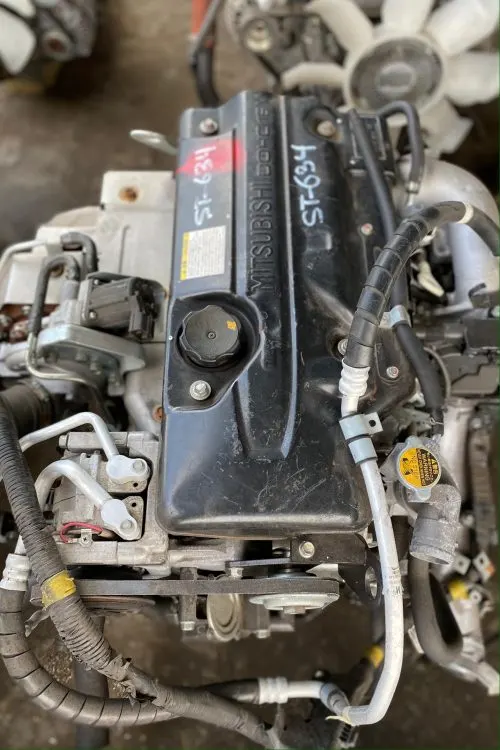 MITSUBISHI 4M42 ENGINE product image