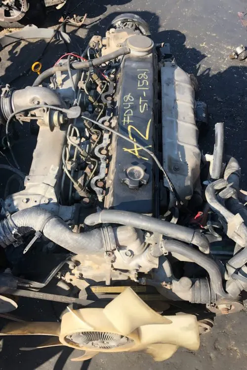 NISSAN FD42 ENGINE product image