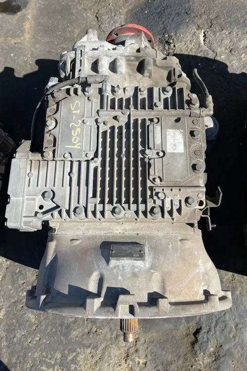 NISSAN UD ATO2612D GEARBOX product image